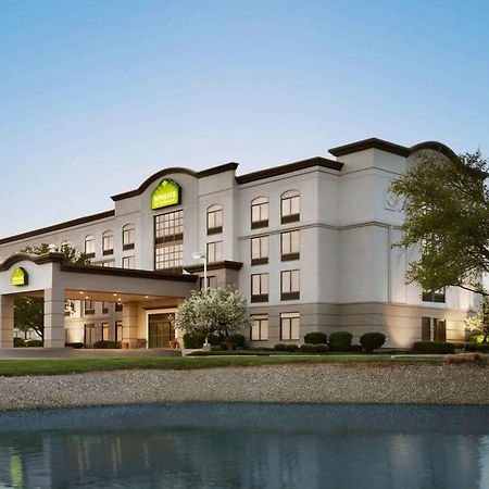 Wingate By Wyndham Cincinnati בלו אש מראה חיצוני תמונה