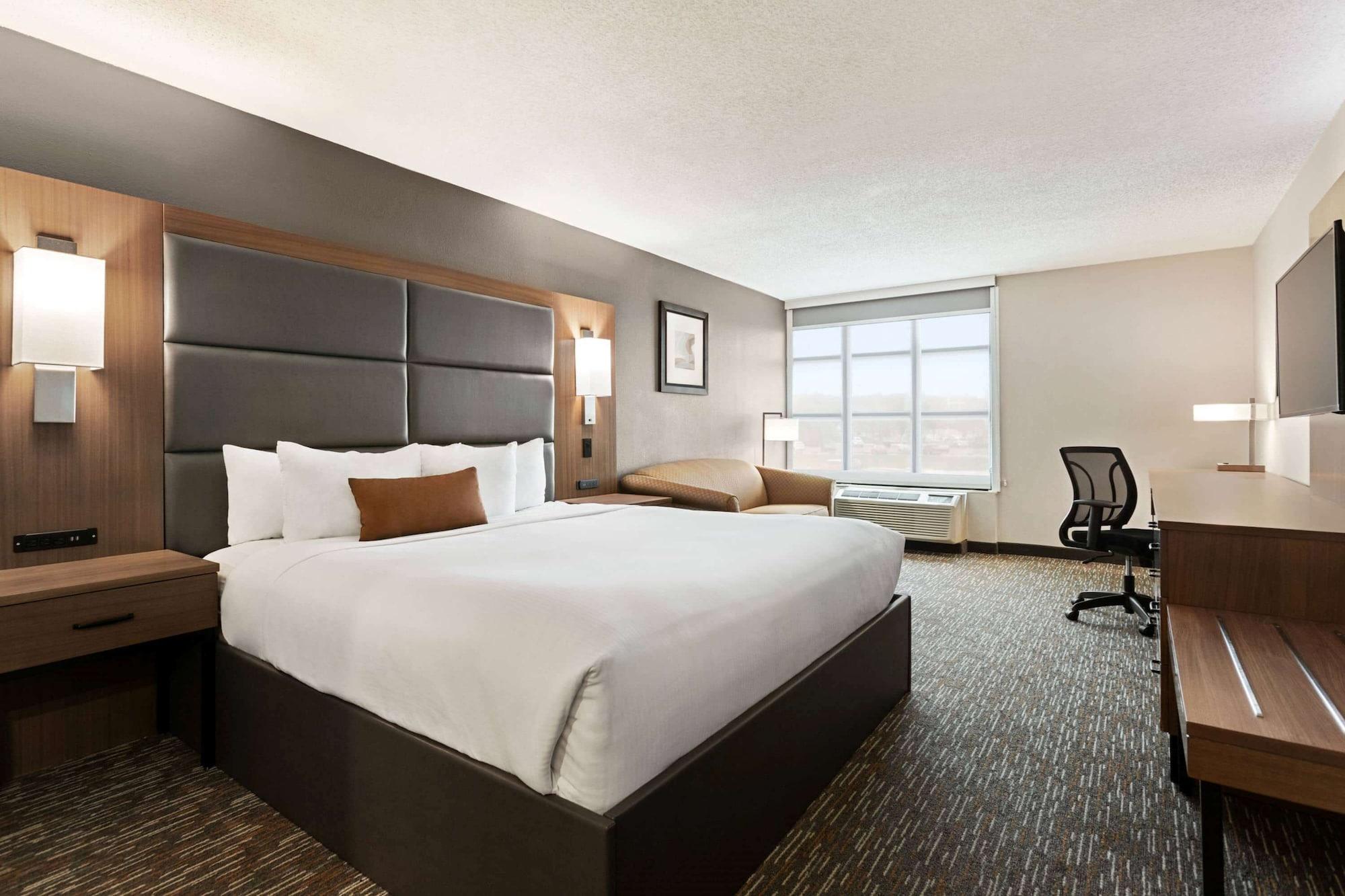 Wingate By Wyndham Cincinnati בלו אש מראה חיצוני תמונה