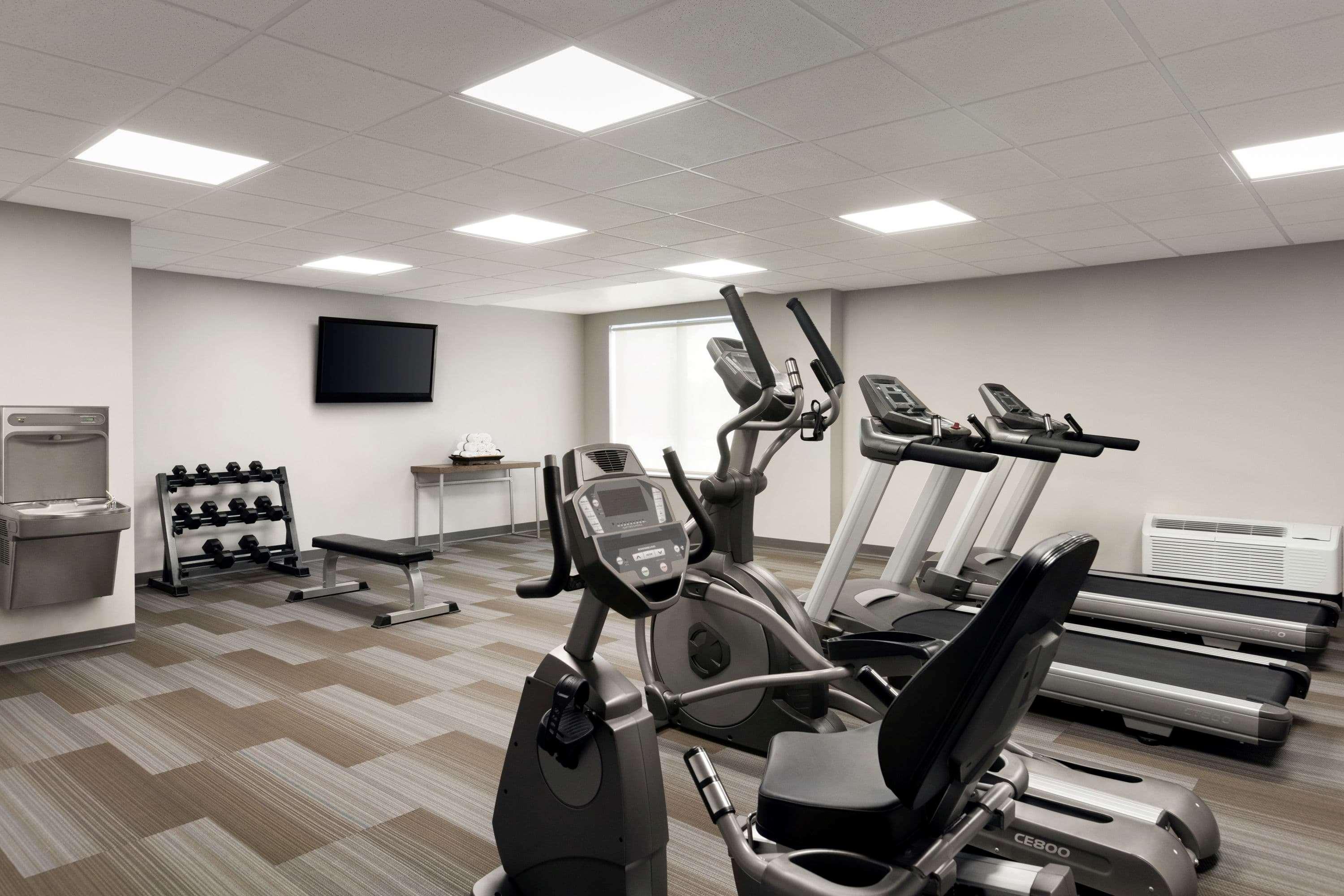 Wingate By Wyndham Cincinnati בלו אש מראה חיצוני תמונה
