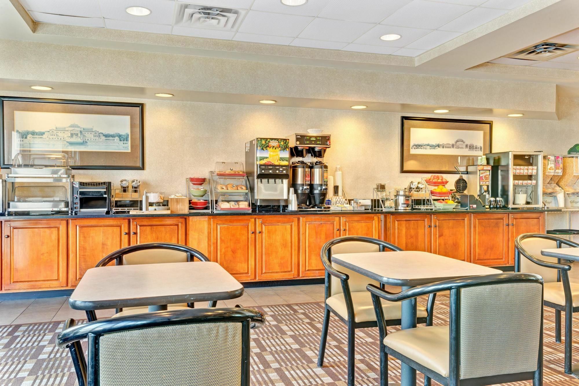 Wingate By Wyndham Cincinnati בלו אש מראה חיצוני תמונה