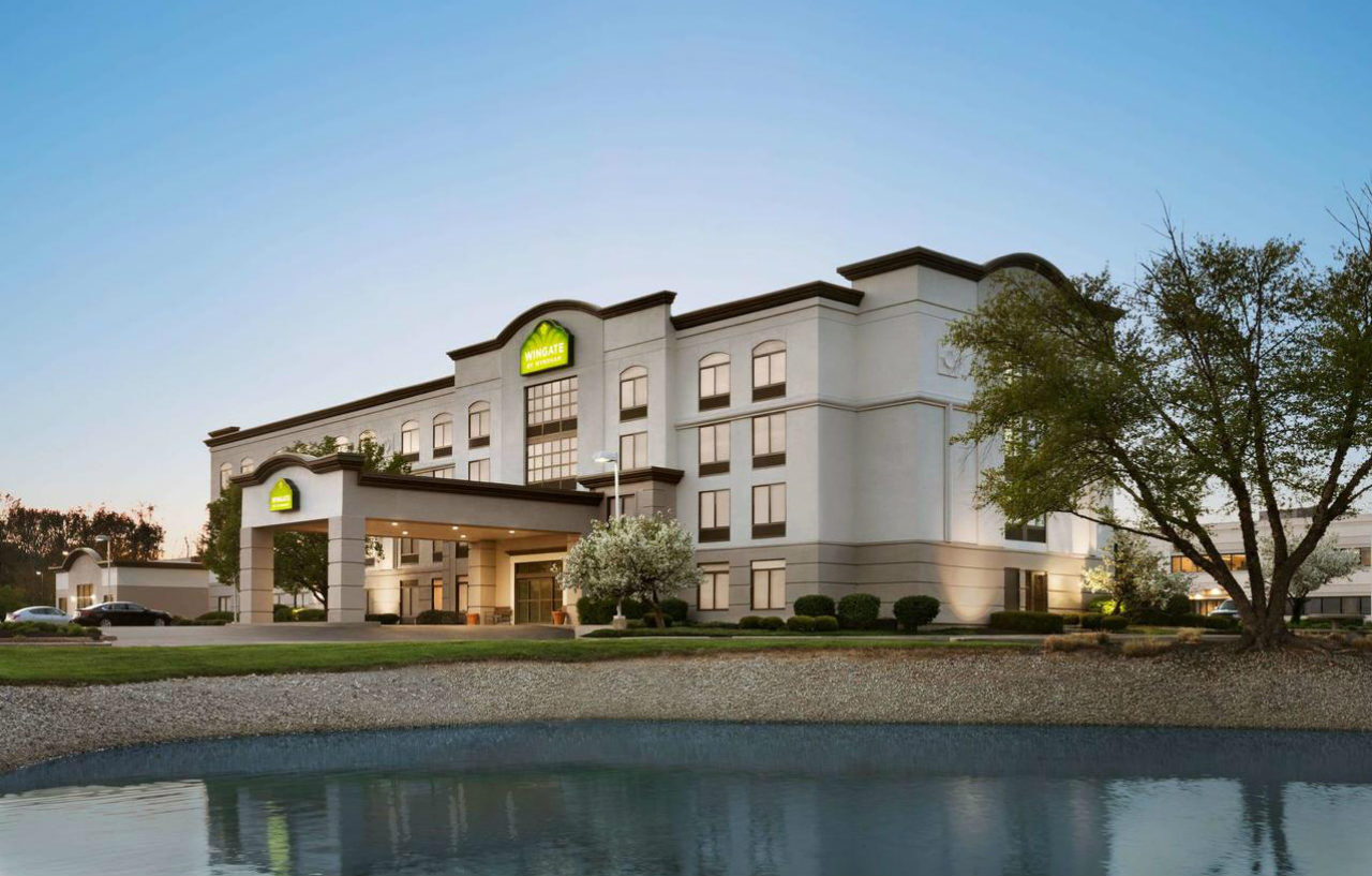 Wingate By Wyndham Cincinnati בלו אש מראה חיצוני תמונה